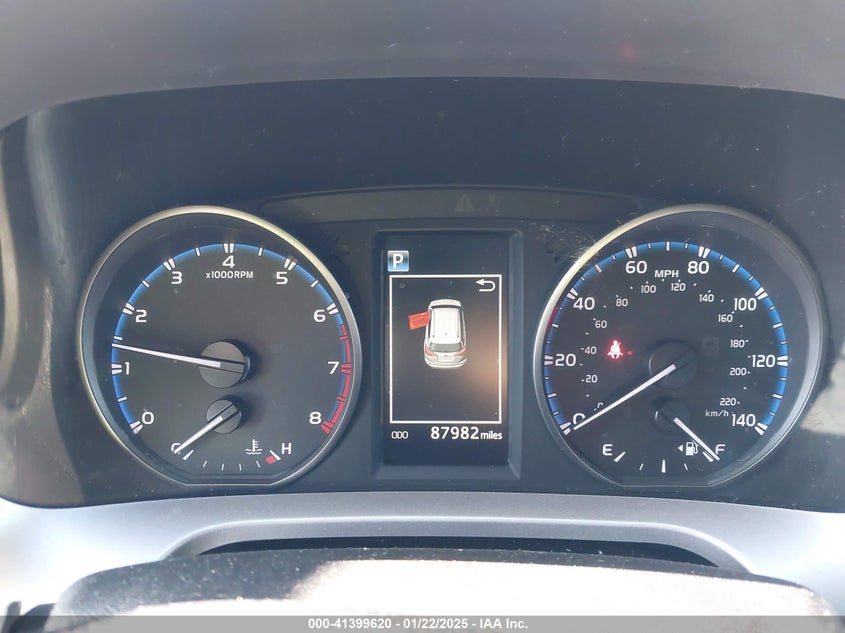 2018 TOYOTA RAV4 LE - JTMBFREV4JJ725905