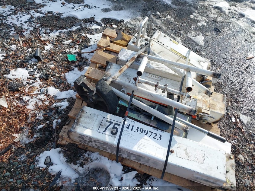 Vin: 00000000000026270, lot: 41890230, equipment gse a218841d 20114