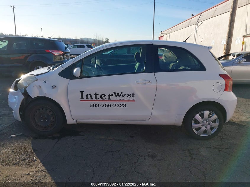 2008 TOYOTA YARIS VIN: JTDJT923085217635