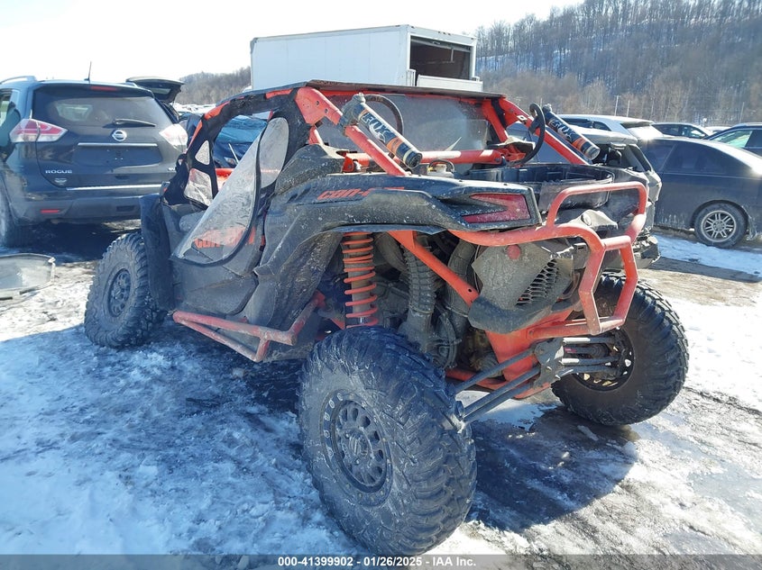 VIN 3JBVXAW44JK005104 2018 CAN-AM MAVERICK X3 X RS TURBO R