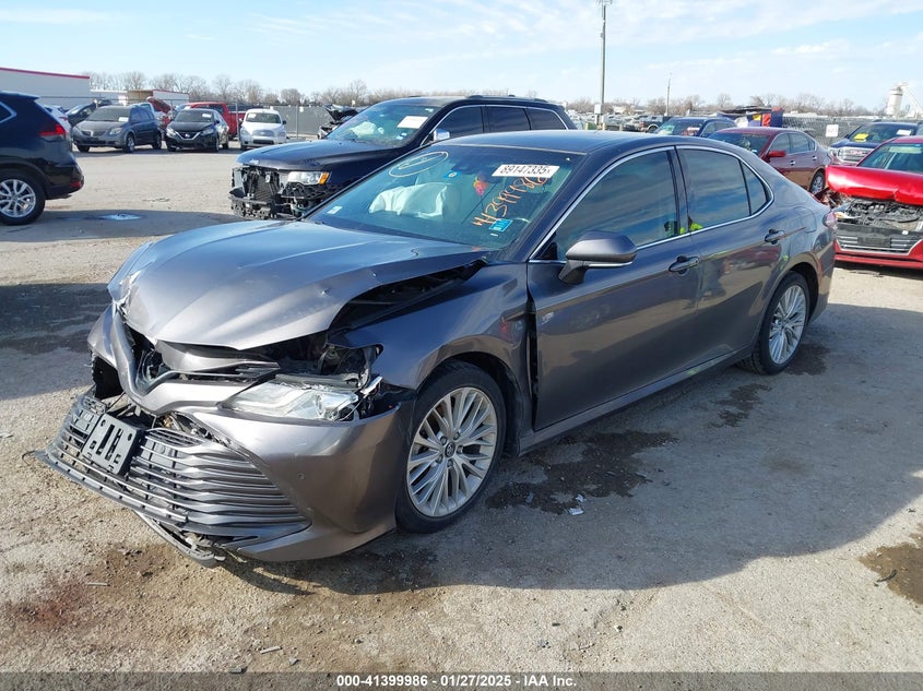 2018 TOYOTA CAMRY VIN: 4T1B11HK5JU005122