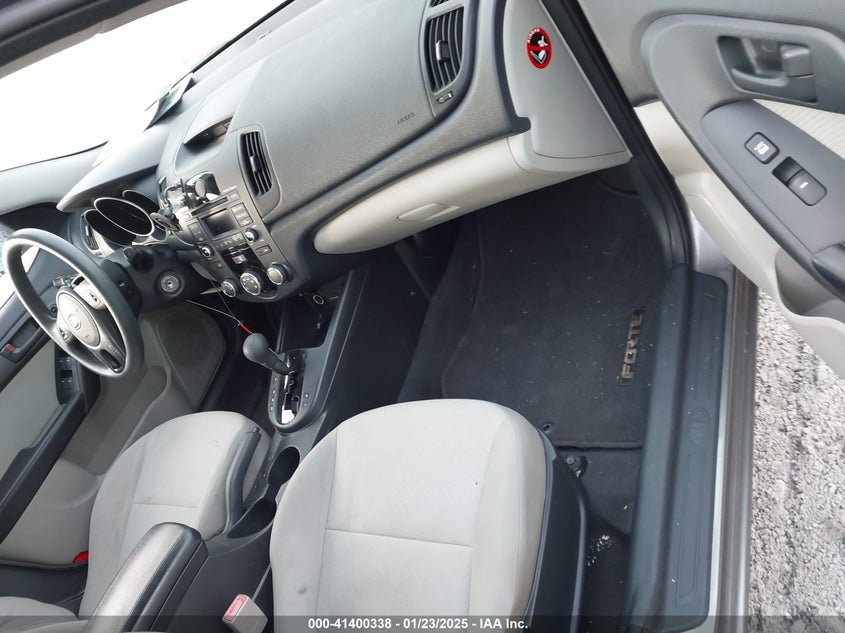 2010 KIA FORTE VIN: KNAFU4A24A5807788