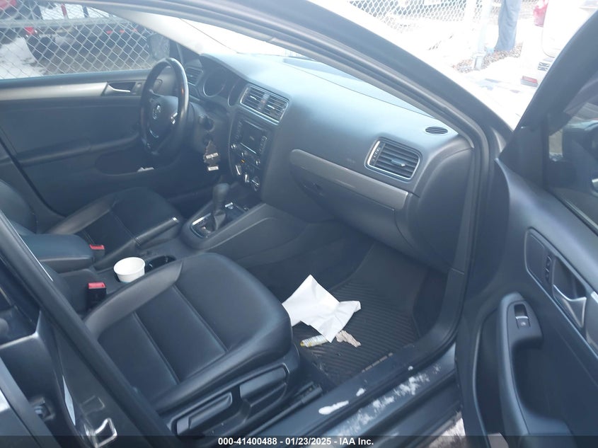 2015 VOLKSWAGEN JETTA VIN: 3VWD17AJ4FM405991