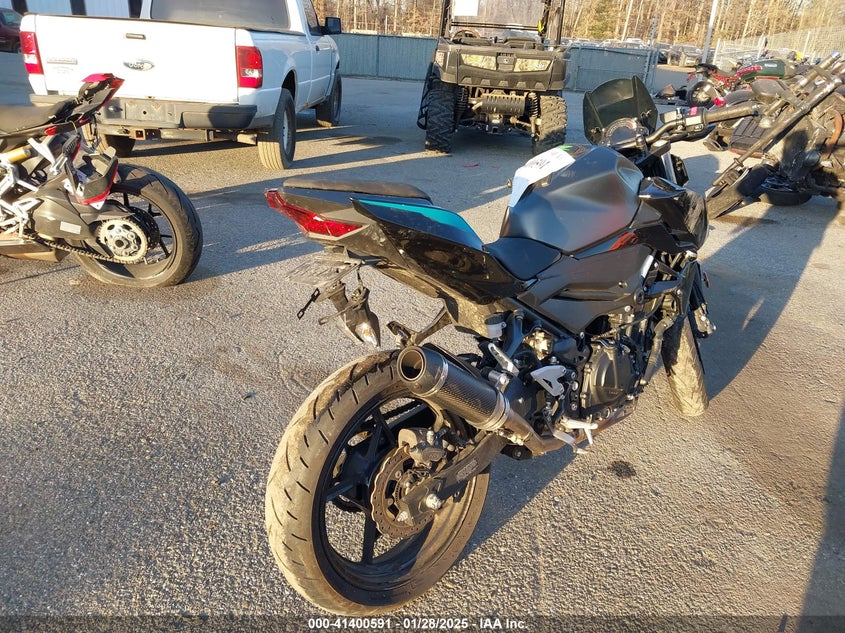 VIN JKAERKD18PDAP6656 2023 KAWASAKI ER400 D