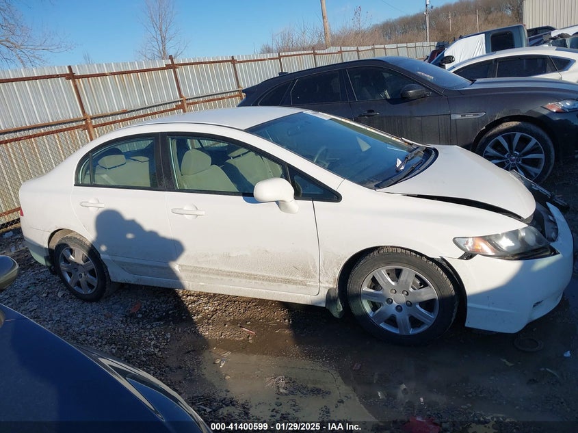 2011 HONDA CIVIC VIN: 19XFA1F51BE023216
