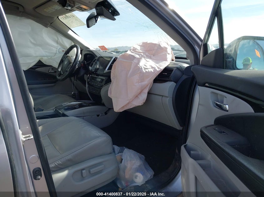 2016 HONDA PILOT TOURING - 5FNYF5H91GB025972