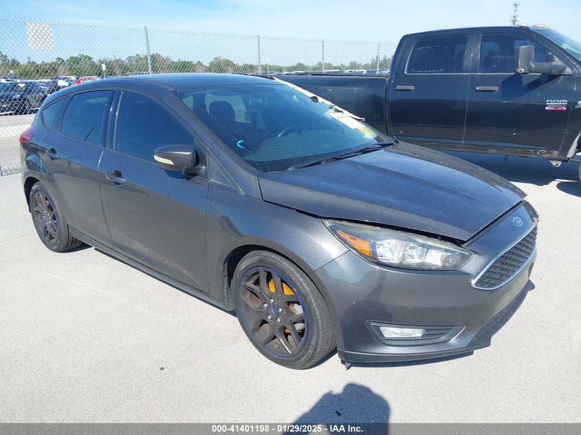 Vin: 1fadp3k23gl206070, lot: 41891706, ford focus se 20161