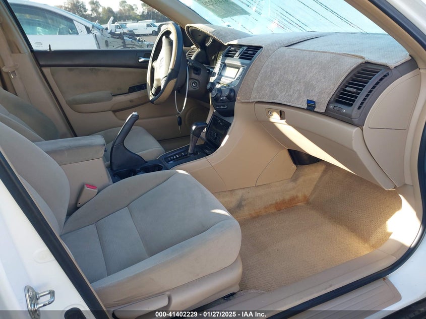 2007 HONDA ACCORD VIN: 1HGCM56497A063869