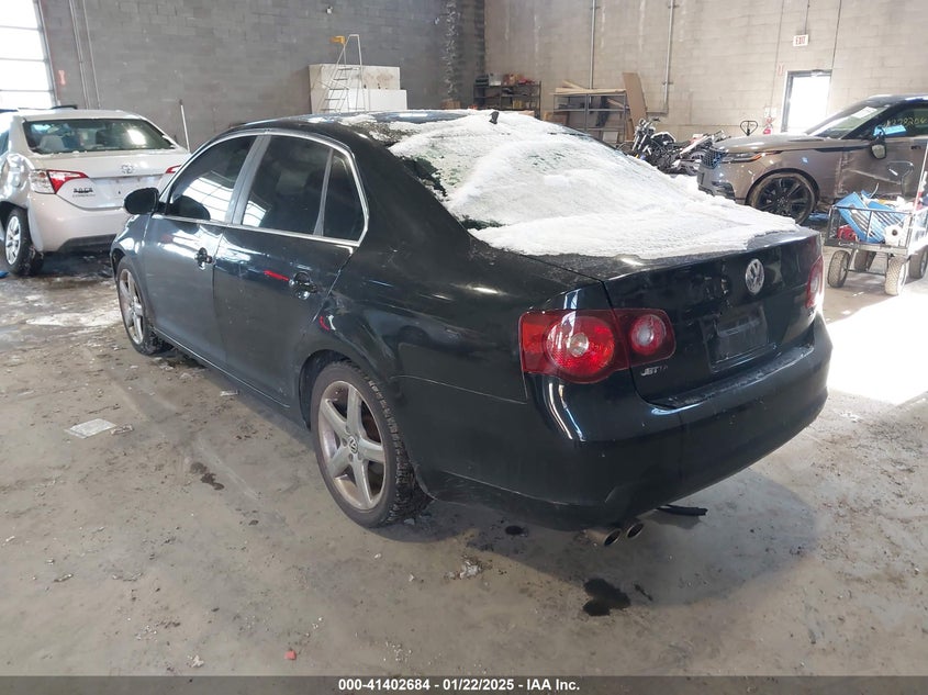 2008 VOLKSWAGEN JETTA VIN: 3VWRZ71K08M106704