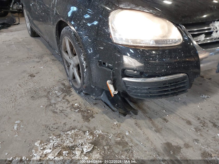 2008 VOLKSWAGEN JETTA VIN: 3VWRZ71K08M106704