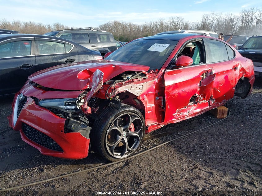 VIN ZARFAECN2J7574027 2018 ALFA ROMEO GIULIA TI SPORT RWD