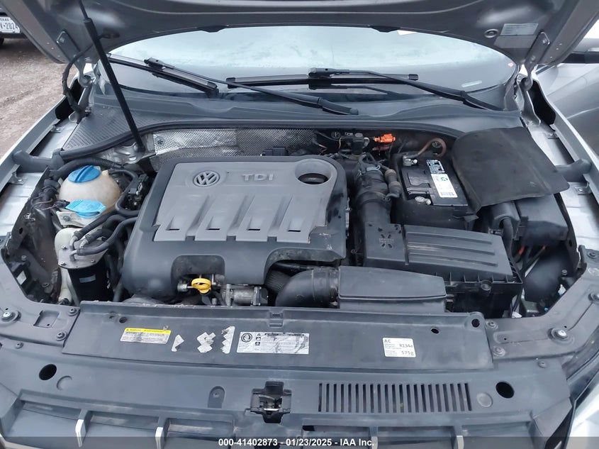 2014 VOLKSWAGEN PASSAT VIN: 1VWBN7A38EC064401