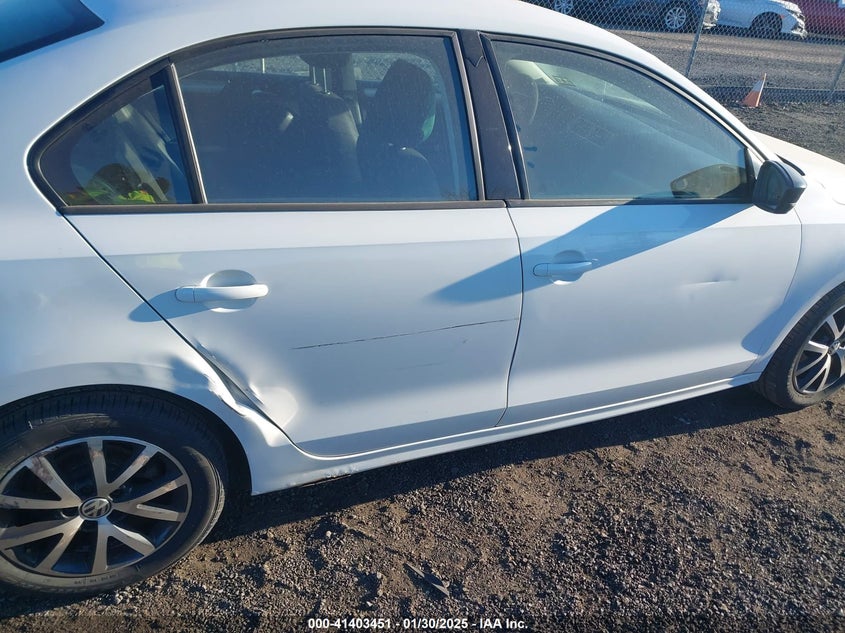 2016 VOLKSWAGEN JETTA VIN: 3VWD67AJ1GM346028
