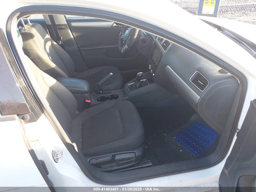 2016 VOLKSWAGEN JETTA VIN: 3VWD67AJ1GM346028
