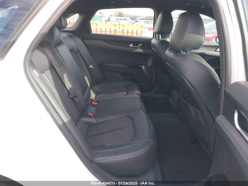 2022 KIA K5 VIN: 5XXG64J23NG113032