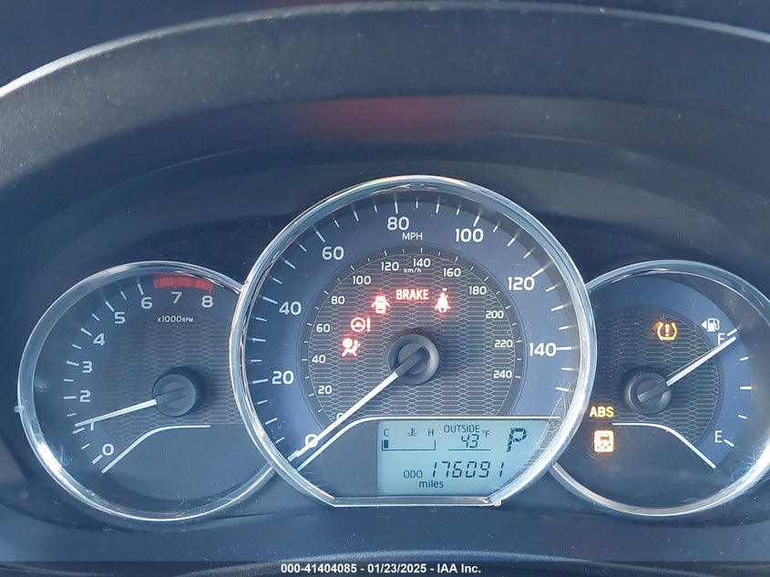 2015 TOYOTA COROLLA VIN: 5YFBURHE5FP334167