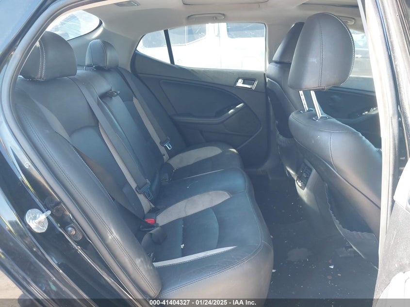 2012 KIA OPTIMA VIN: 5XXGR4A61CG067904