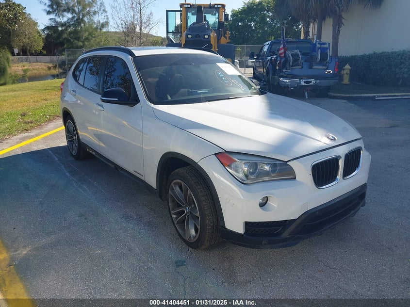 Vin: wbavm1c59fvw57010, lot: 41894971, bmw x1 sdrive28i 2015 img_1