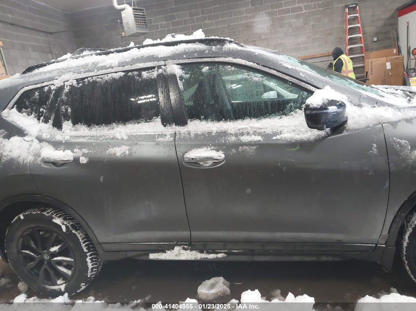 2018 NISSAN ROGUE SV - 5N1AT2MV6JC766470