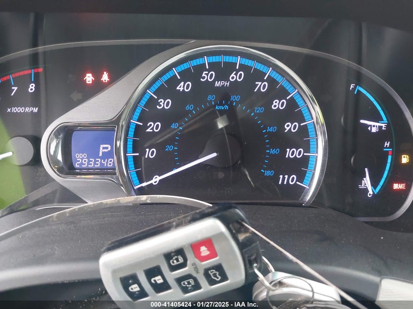 2011 TOYOTA SIENNA VIN: 5TDDK3DC8BS010051