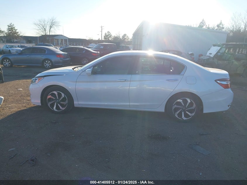 2016 HONDA ACCORD VIN: 1HGCR2F82GA048567