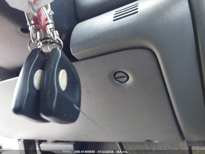 2004 Ford F-250 Lariat/Xl/Xlt VIN: 1FTNW21L34EA75616 Lot: 41405650