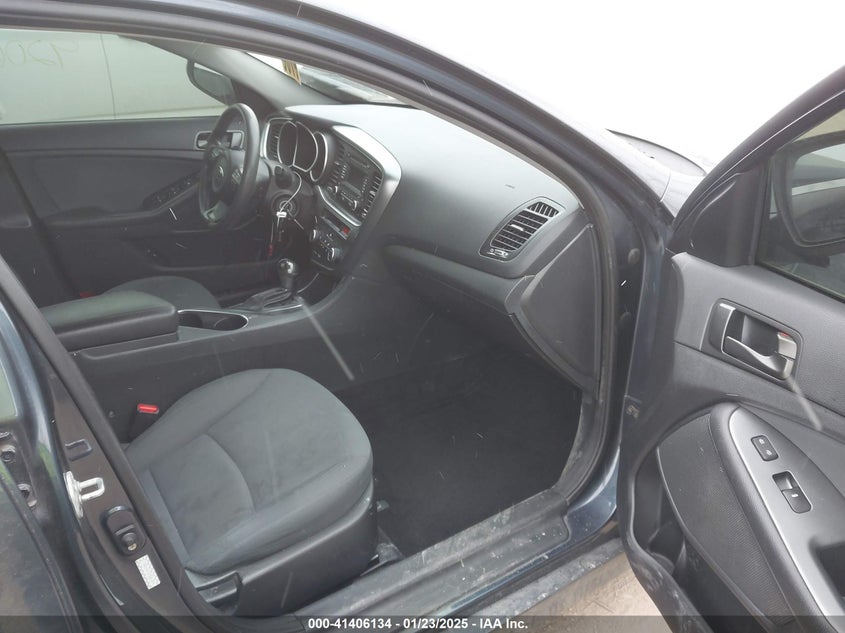 2015 KIA OPTIMA VIN: KNAGM4A7XF5601494