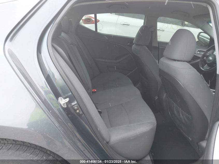 2015 KIA OPTIMA VIN: KNAGM4A7XF5601494