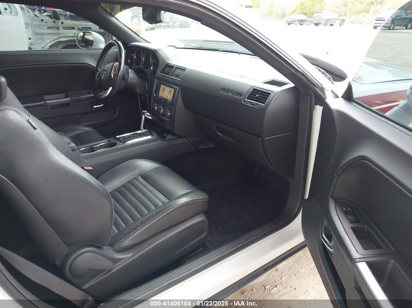 2011 DODGE CHALLENGER VIN: 2B3CJ5DT0BH597047
