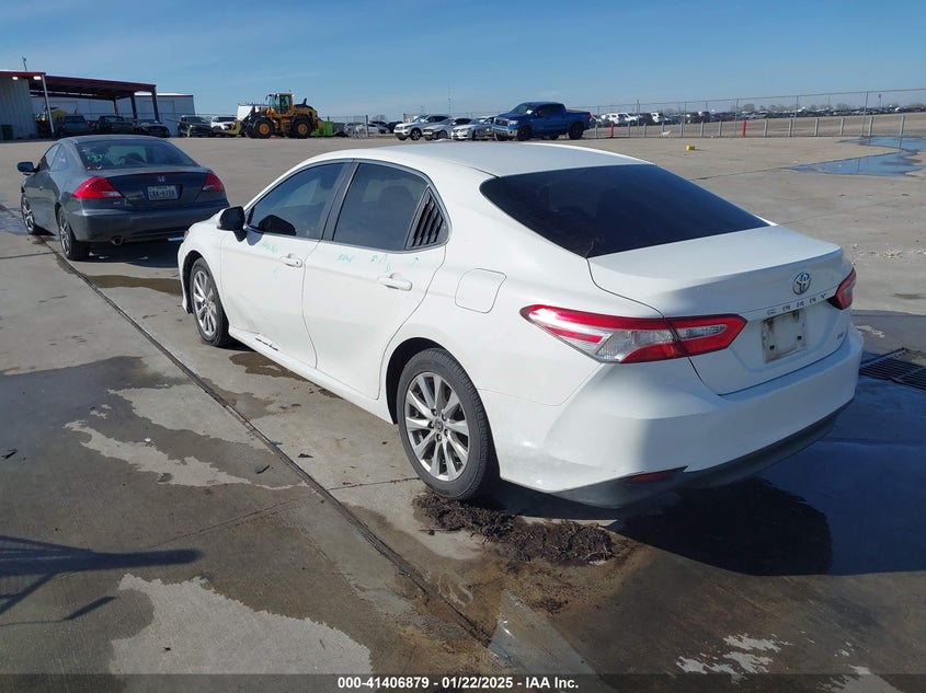 2018 TOYOTA CAMRY VIN: JTNB11HK0J3021170