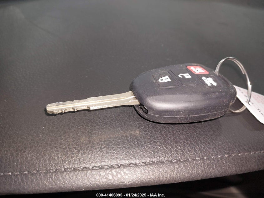 2017 TOYOTA COROLLA VIN: 2T1BURHEXHC942544