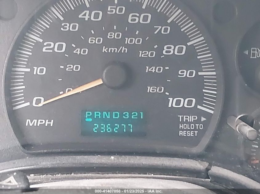 2005 Chevrolet Express VIN: 1GCGG25V351163463 Lot: 41407058