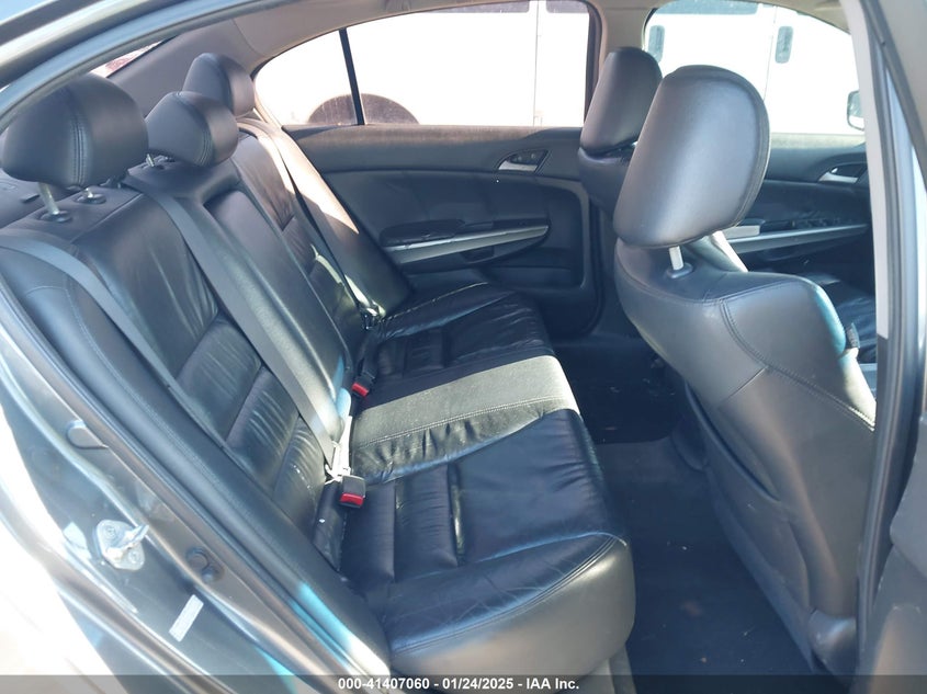 2009 HONDA ACCORD VIN: 1HGCP26899A125895