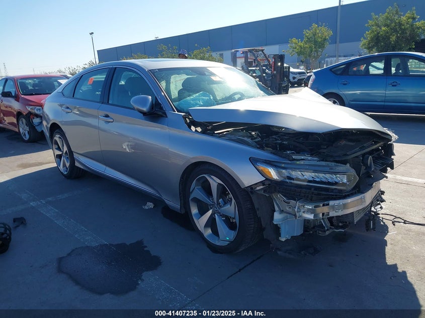 2018 HONDA ACCORD VIN: 1HGCV1F96JA104550