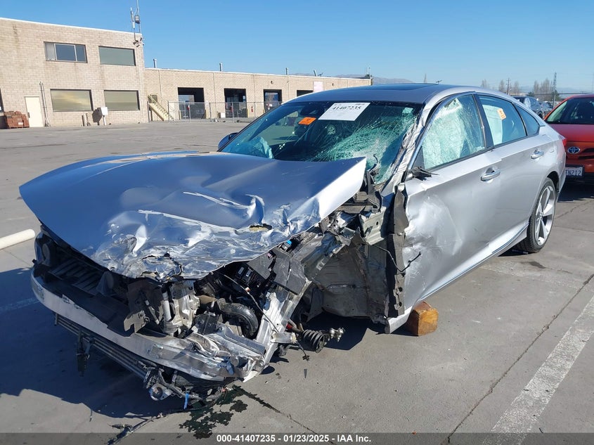 2018 HONDA ACCORD VIN: 1HGCV1F96JA104550