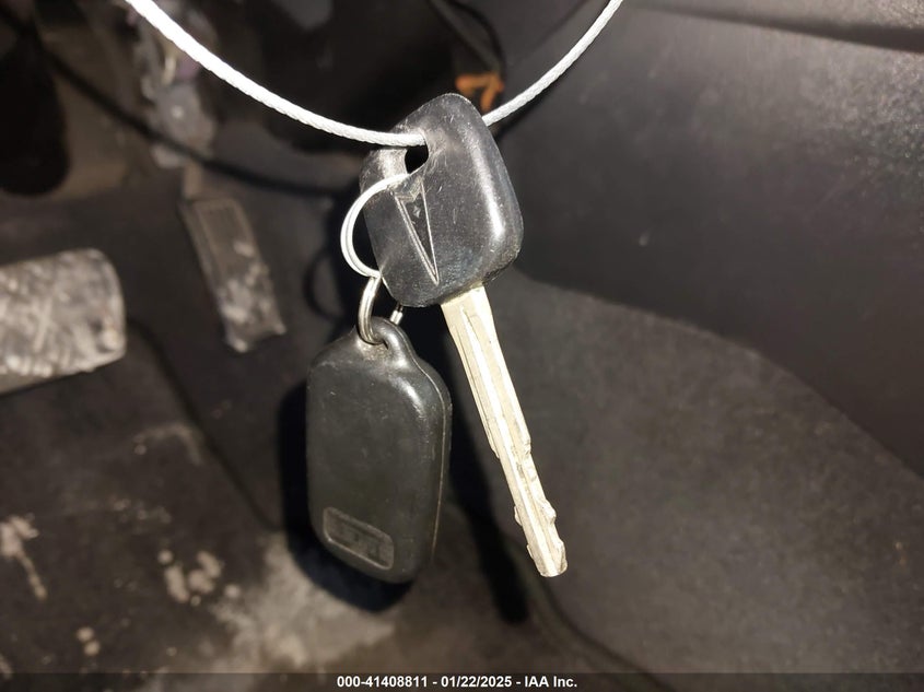 2008 PONTIAC VIBE VIN: 5Y2SL65808Z420821