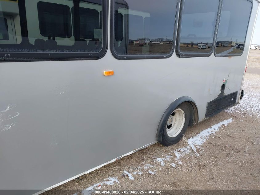 2015 Chevrolet Express Cutaway 4500 Diesel VIN: 1GB6G5BL9F1144549 Lot: 41408828