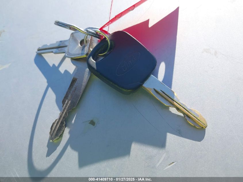 2001 Ford F-150 Harley-Davidson Edition/King Ranch Edition/Lariat/Xlt VIN: 1FTRW07L11KE52843 Lot: 41409710