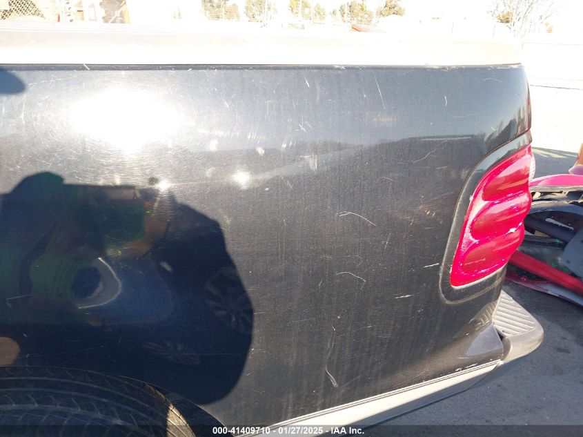 2001 Ford F-150 Harley-Davidson Edition/King Ranch Edition/Lariat/Xlt VIN: 1FTRW07L11KE52843 Lot: 41409710