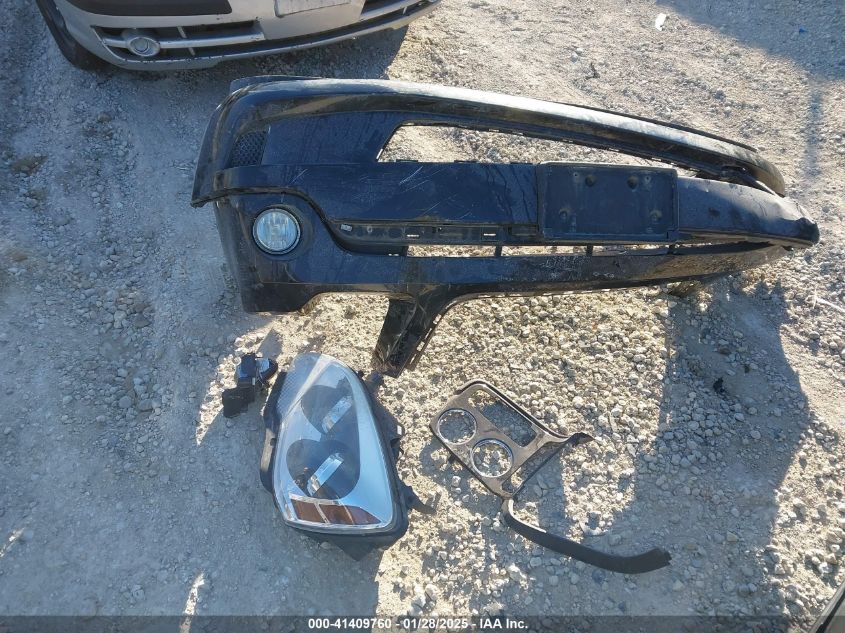 2011 GMC Acadia Denali VIN: 1GKKRTED8BJ399889 Lot: 41409760