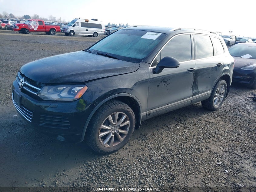 2013 VOLKSWAGEN TOUAREG VR6 SPORT - WVGEF9BP9DD000673