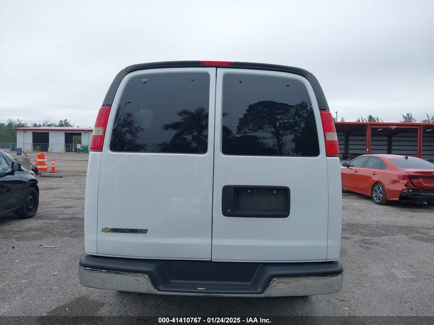 2017 CHEVROLET EXPRESS 3500 LT - 1GAZGPFG1H1167532