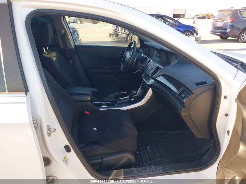 2015 HONDA ACCORD VIN: 1HGCR2F51FA083086