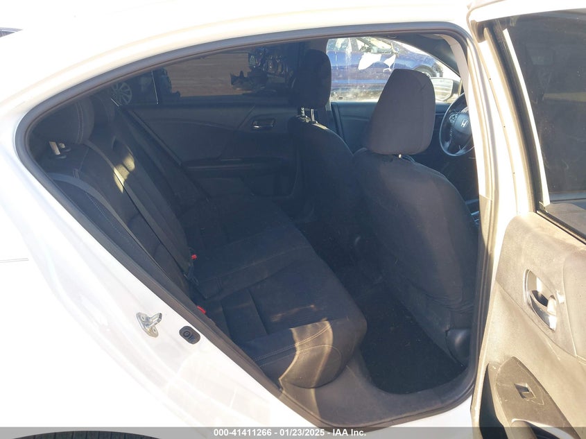 2015 HONDA ACCORD VIN: 1HGCR2F51FA083086