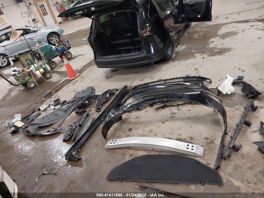 2024 TOYOTA SIENNA XLE - 5TDYSKFC0RS115377