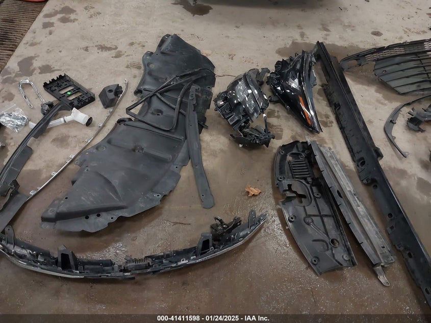 2024 TOYOTA SIENNA XLE - 5TDYSKFC0RS115377