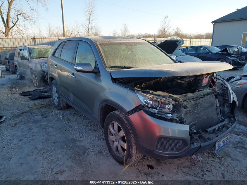 2013 KIA SORENTO VIN: 5XYKT3A12DG346267