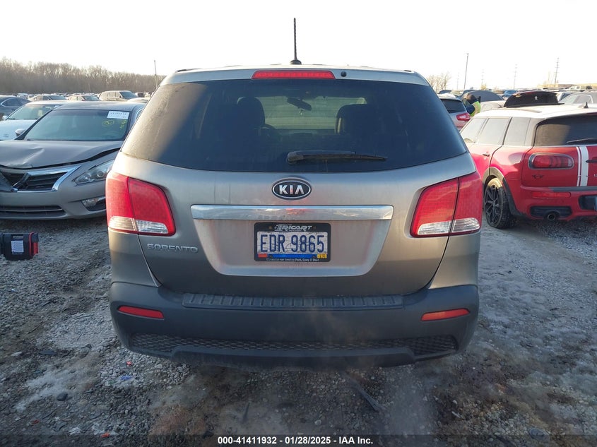 2013 KIA SORENTO VIN: 5XYKT3A12DG346267