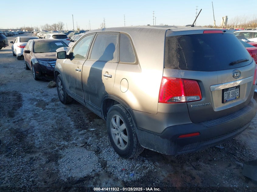 2013 KIA SORENTO VIN: 5XYKT3A12DG346267