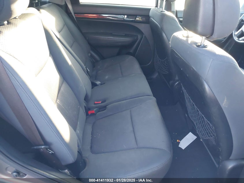 2013 KIA SORENTO VIN: 5XYKT3A12DG346267
